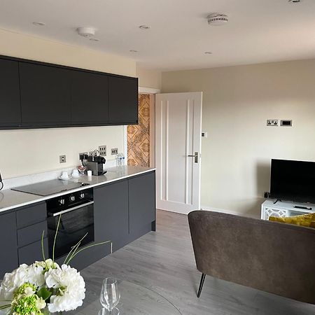 Central Modern Flat York Exterior photo